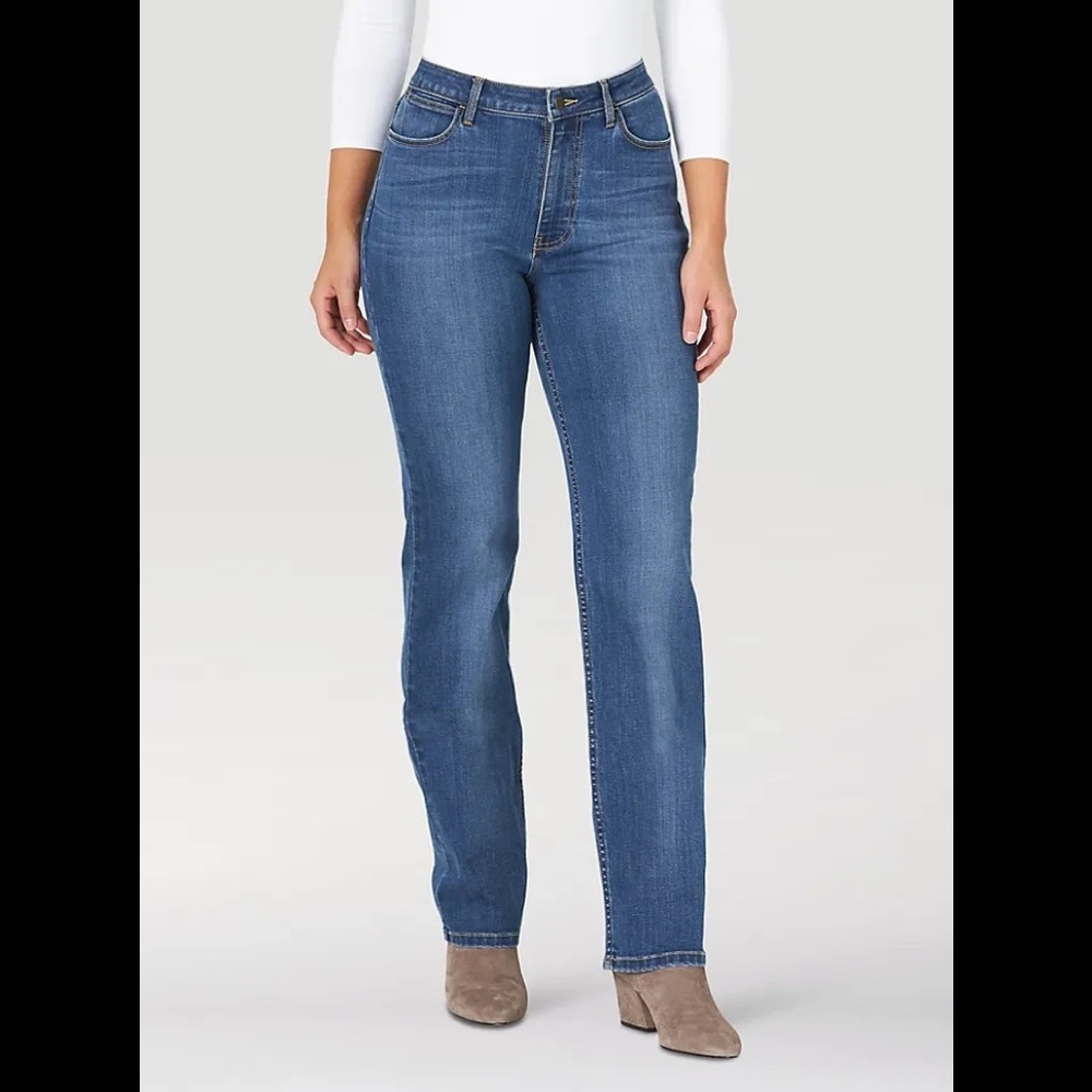Wranglers high rise true straight size 4